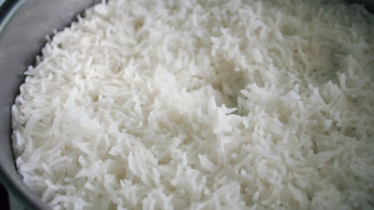 Thời sự chiều ngày 20/5/2015: Cục An toàn thực phẩm, Bộ Y tế phối hợp với các cơ quan chức năng xác minh thông tin gạo giả từ biên giới phía Bắc xâm nhập vào nước ta.