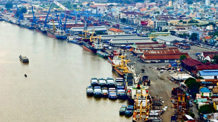 Diễn đàn kinh tế ngày 24/5/2015: Đẩy mạnh cổ phần hóa, tái cơ cấu doanh nghiệp ngành giao thông vận tải.