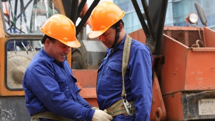 Kinh tế ngày 26/5/2015: Đẩy mạnh an toàn lao động tại doanh nghiệp.