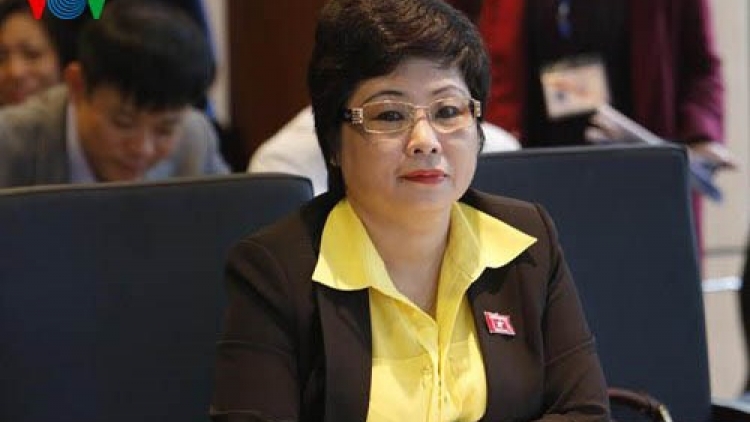 Thời sự đêm ngày 18/6/2015: Quốc hội thông qua nghị quyết bãi nhiệm tư cách đại biểu Quốc hội đối với bà Châu Thị Thu Nga.