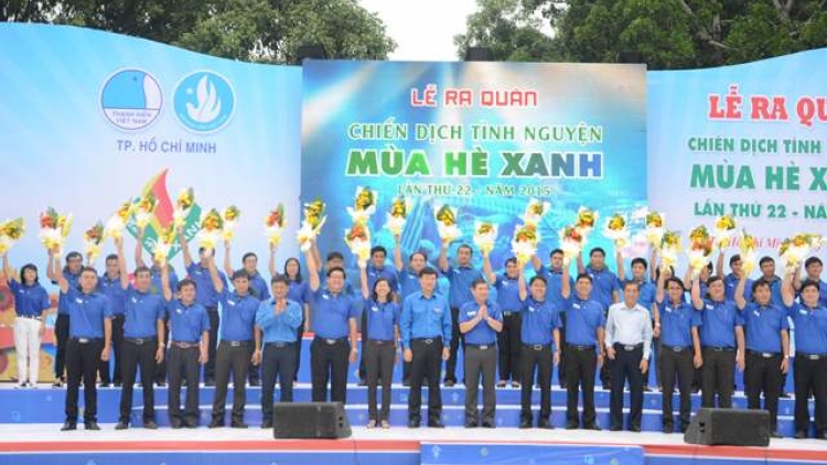 Thời sự đêm ngày 19/7/2015: Hơn 80.000 lượt đoàn viên, thanh niên, sinh viên tham gia Chiến dịch tình nguyện Mùa hè xanh năm nay.