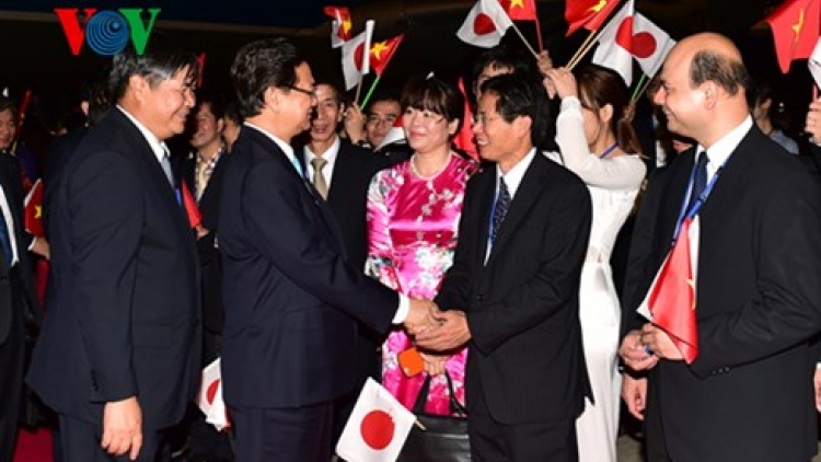 Thời sự đêm ngày 2/7/2015: Thủ tướng Nguyễn Tấn Dũng cùng Đoàn đại biểu cấp cao Việt Nam đã tới Tokyo (Nhật Bản) để tham dự Hội nghị cấp cao Mê Kông - Nhật bản lần thứ 7.