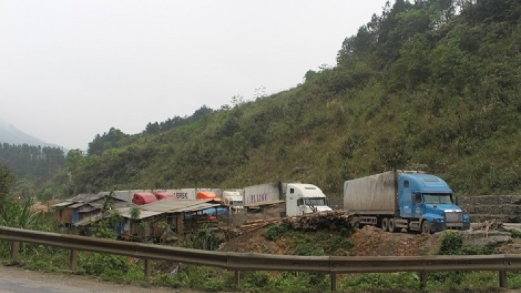 Cao Bằng xe quá tải vẫn hoành hành (Pháp luật và đời sống ngày 22/7/2015)