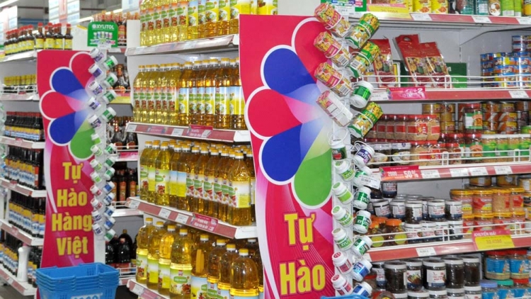 Hàng Việt trước chỉ số hài lòng của người dân về tình hình kinh tế (Chính phủ với người dân ngày 31/7/2015)