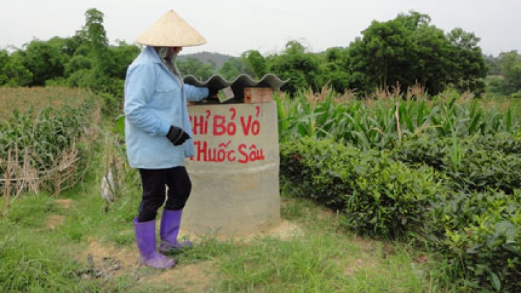 Xã hội hóa công tác quản lý chất thải nông nghiệp, bảo vệ môi trường nông thôn.