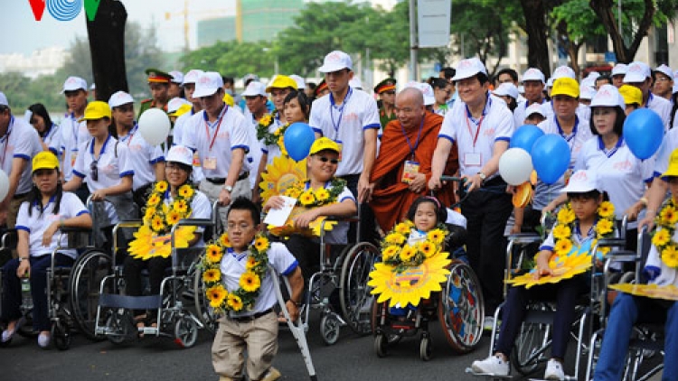 Để người khuyết tật hòa nhập cộng đồng cần sự chung tay của toàn xã hội (Quốc hội với cử tri ngày 10/8/2015)