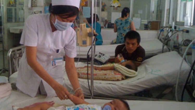 Dịch sốt xuất huyết đã xuất hiện tại 50 tỉnh, thành phố trong cả nước và ghi nhận 18 trường hợp tử vong