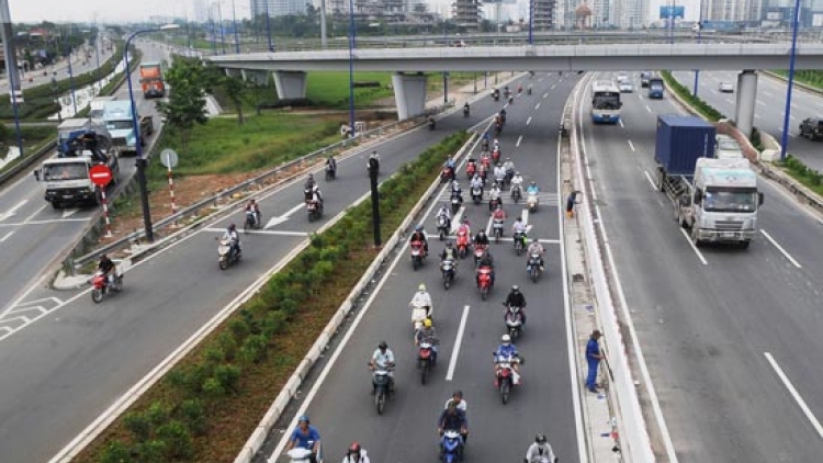 Hiệu quả đầu tư dự án giao thông nhìn từ hình thức thu hút đối tác công tư PPP.