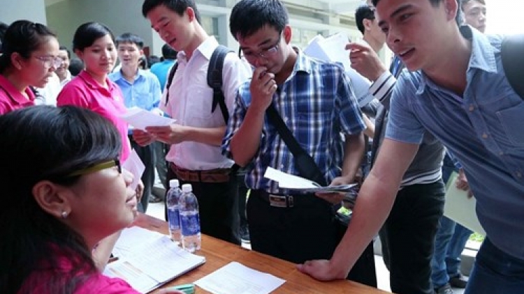 Các trường đại học, cao đẳng phải công bố tình hình việc làm của sinh viên sau khi tốt nghiệp (Thời sự trưa 28/10/2016)