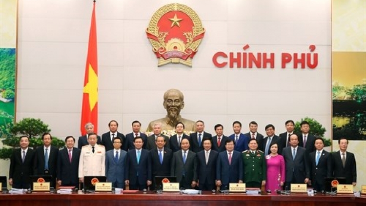 Chính phủ ban hành Chương trình hành động với 6 nhiệm vụ trọng tâm (Thời sự trưa 19/11/2016)