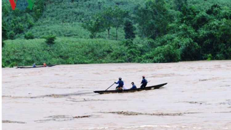Làm thế nào để tìm được sinh kế bền vững cho người dân vùng lũ, giúp người dân chủ động sống trong lũ? (2/11/2016)