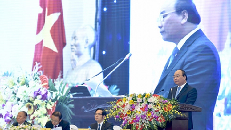Thủ tướng Nguyễn Xuân Phúc nhấn mạnh phải xóa bỏ ngay tình trạng quan hệ thân hữu đang bóp chết việc làm ăn chân chính (Thời sự chiều 3/12/2016)