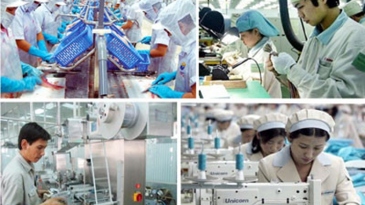 Phục vụ doanh nghiệp: Đột phá vào khâu thực thi công vụ. (7/5/2016)