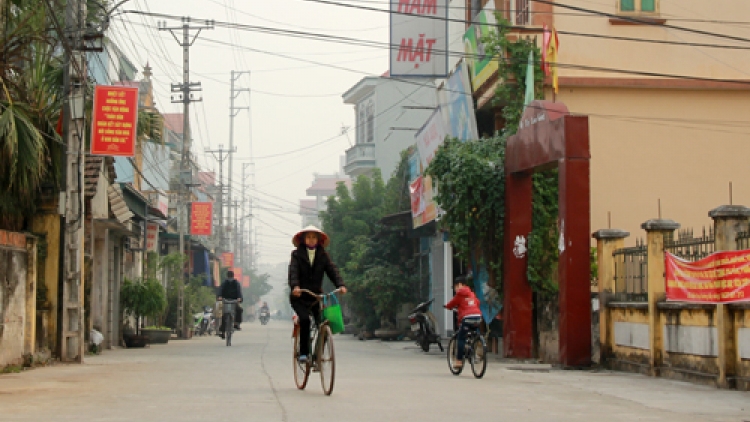 Xây dựng nông thôn mới phải vì người dân. (8/6/2016)