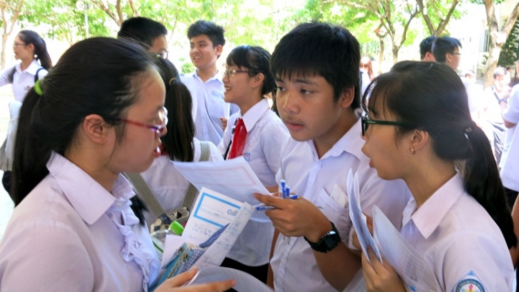 Tuyển sinh vào lớp 10: Có hiện tượng chạy giải, mua chứng nhận thành tích để được cộng điểm? (6/6/2016)