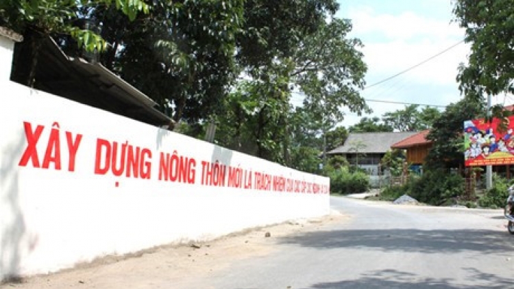 Tổng số nợ đọng xây dựng cơ bản trong xây dựng nông thôn mới ở các địa phương tính đến hết ngày 31/1/2016 khoảng 15 nghìn tỷ đồng. (Thời sự trưa 28/6/2016)
