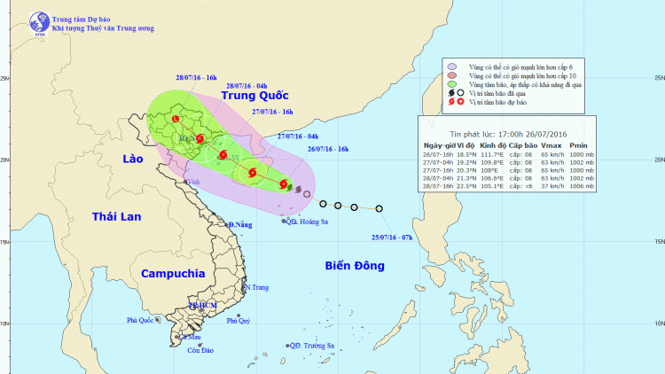 Dự báo chiều mai, bão số 1 sẽ đi vào vùng biển Vịnh Bắc Bộ với sức gió mạnh nhất vùng tâm bão cấp 8-9, giật cấp 10-11. (Thời sự đêm 26/7/2016)