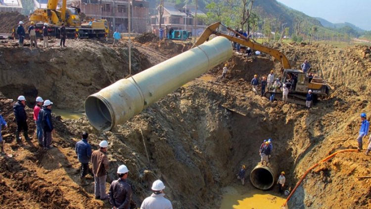 Không để nhóm lợi ích làm suy yếu cuộc đấu tranh chống tiêu cực tham nhũng (25/7/2016)
