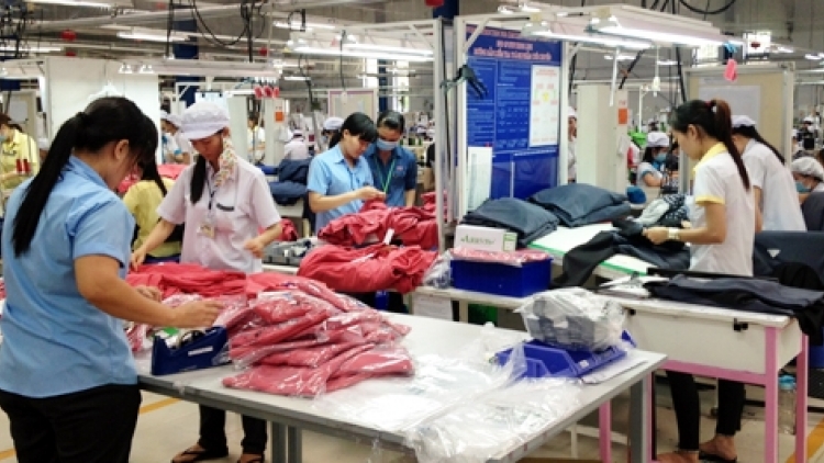 5 điểm mới của Luật Bảo hiểm xã hội: có lợi cho người lao động. (5/8/2016)