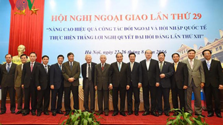 Thủ tướng Nguyễn Xuân Phúc nhấn mạnh, ngành ngoại giao cần quán triệt và xây dựng ngành ngoại giao theo tinh thần của Chính phủ kiến tạo. (Thời sự chiều 23/8/2016)