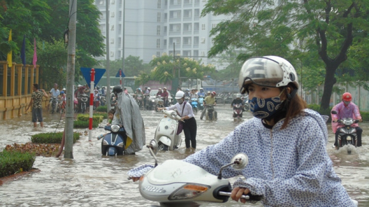 Sau mưa lại ngập: Bao giờ Hà Nội hết loay hoay (11/9/2016)