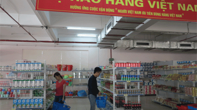 Tăng cường xây dựng các điểm bán hàng Việt “Tự hào hàng Việt Nam”. (23/9/2016)