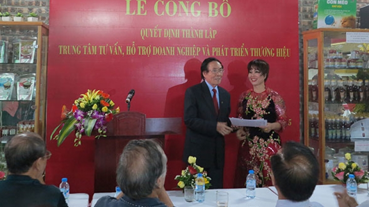 Các giải pháp hỗ trợ doanh nghiệp xây dựng và phát triển thương hiệu. (06/9/2016)