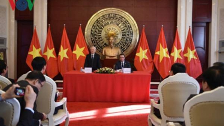 Tổng Bí thư Nguyễn Phú Trọng thăm và nói chuyện với cán bộ, nhân viên tại Đại sứ quán Việt Nam ở Bắc Kinh, Trung Quốc (Thời sự trưa 14/01/2017)