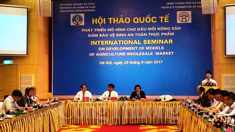 Phát triển chợ đầu mối nông sản đảm bảo vệ sinh an toàn thực phẩm (29/10/2017)