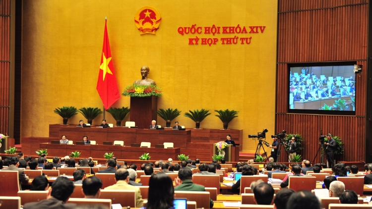 Các đại biểu Quốc hội đề nghị Chính phủ cần thực hiện nghiêm chủ trương tinh giản biên chế, đồng thời không thu hút đầu tư bằng mọi giá (Thời sự trưa 31/10/2017)