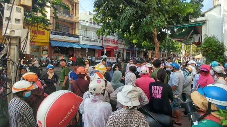 Bà Rịa Vũng Tàu- người dân kéo đến Công an tỉnh tố cáo Công ty Sao Vàng lừa đảo hàng trăm tỷ đồng  (Thời sự đêm 22/11/2017)