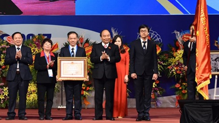 Thủ tướng Nguyễn Xuân Phúc dự kỷ niệm 100 năm thành lập Viện Mắt, 60 năm thành lập Viện mắt Trung ương (Thời sự trưa 24/11/2017)