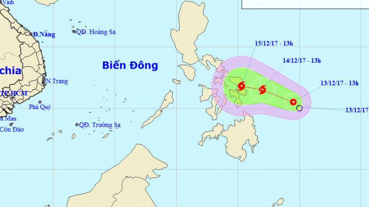 Áp thấp nhiệt đới gần biển Đông có khả năng mạnh lên thành bão (Thời sự đêm 13/12/2017)