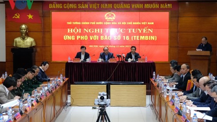 Thủ tướng trực tiếp chỉ đạo công tác ứng phó siêu bão số 16 (Thời sự đêm 24/12/2017)