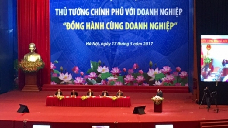 Chính phủ và doanh nghiệp: Hai tay vỗ mới nên kêu! (13/12/2017)