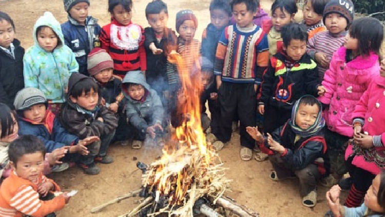 Từ đêm mai, các tỉnh miền Bắc nước ta đón đợt không khí lạnh có cường độ mạnh nhất kể từ đầu mùa đông đến nay (Thời sự đêm 14/12/2017)