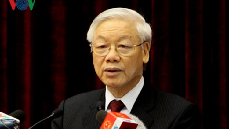 Trong công cuộc phòng chống tham nhũng, người dân đang chứng kiến sự vào cuộc quyết liệt của Đảng ở cả cấp Trung ương và địa phương, như lời Tổng Bí thư Nguyễn Phú Trọng là “không ai có thể né tránh, không ai có thể đứng ngoài cuộc” (Thời sự chiều 10/12/2017)