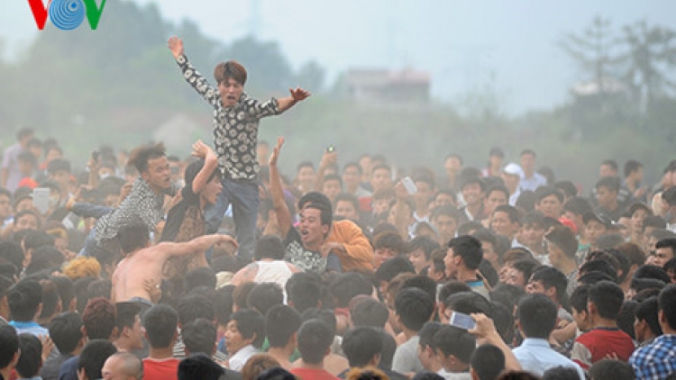 Trách nhiệm của ngành văn hóa trong việc quản lí lễ hội (15/2/2017)