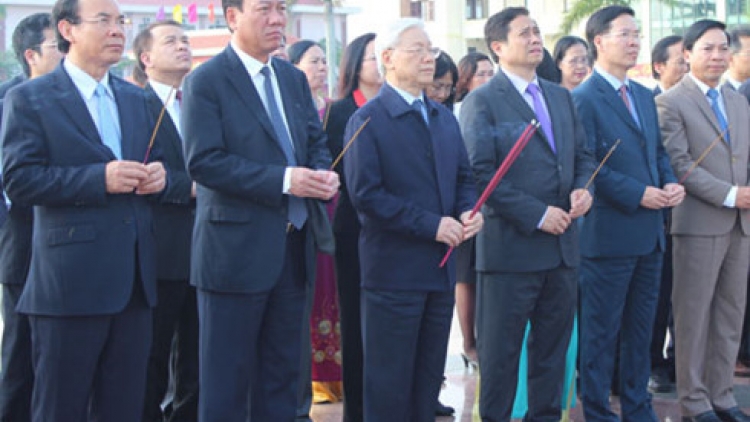 Tổng Bí thư Nguyễn Phú Trọng làm việc với lãnh đạo chủ chốt tỉnh Nam Định và dâng hương tại Nhà lưu niệm cố Tổng Bí thư Trường Chinh (Thời sự chiều 08/02/2017)