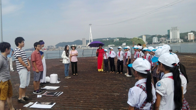Quảng Ninh đưa giáo dục bảo tồn di sản thế giới vịnh Hạ Long vào trường học (12/3/2017)