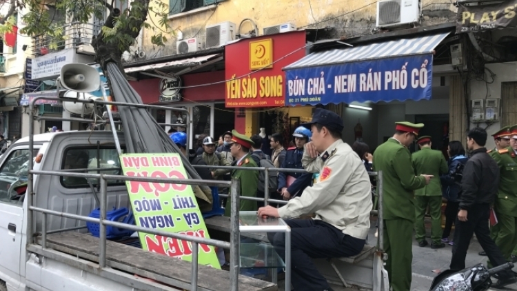 Lập lại trật tự vỉa hè: Đừng chỉ là phong trào (15/3/2017)