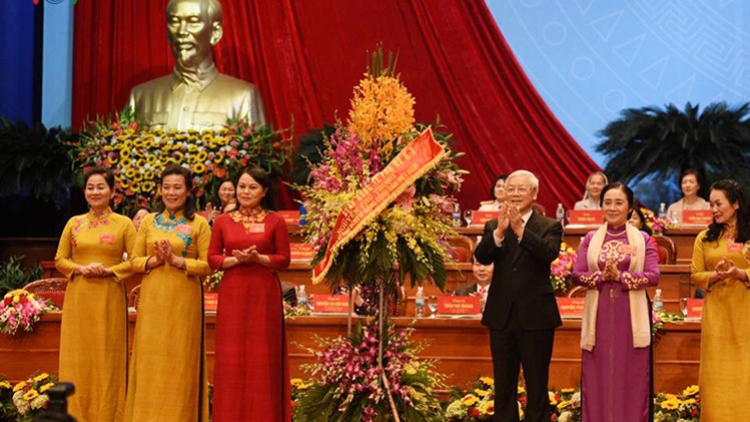 Dự và chỉ đạo tại Đại hội Phụ nữ toàn quốc lần thứ 12, Tổng Bí thư Nguyễn Phú Trọng mong muốn Hội xây dựng người phụ nữ Việt Nam phát triển toàn diện (Thời sự chiều 7/3/2017)