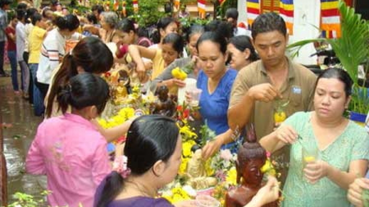 Đồng bào Khmer rộn ràng đón Tết cổ truyền Chol Chnam Thmay (13/4/2017)