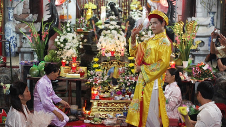 “Thực hành tín ngưỡng thờ Mẫu Tam phủ của người Việt” đón bằng UNESCO công nhận di sản văn hóa phi vật thể đại diện của nhân loại. (Thời sự đêm 02/4/2017)