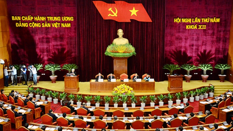 Tổng Bí thư Nguyễn Phú Trọng đề nghị Trung ương với tinh thần nhìn thẳng vào sự thật, đánh giá những ưu điểm, những hạn chế trong lãnh đạo, chỉ đạo của Bộ Chính trị và Ban Bí thư. (Thời sự chiều 05/5/2017)