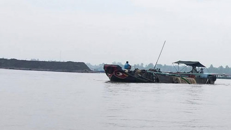 Mô hình cộng đồng phòng chống khai thác cát trái phép hiệu quả ở Bến Tre. (12/6/2017)