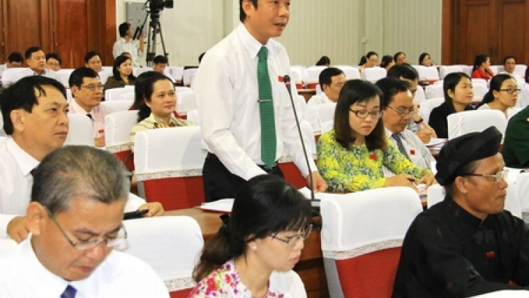Đại biểu Quốc hội cần sâu sát với thực tiễn để làm tốt vai trò đại diện (27/6/2017)