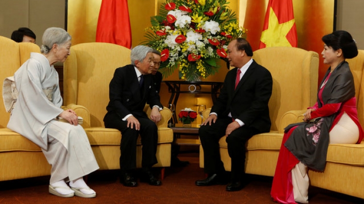 Sáng nay, Thủ tướng Chính phủ Nguyễn Xuân Phúc và phu nhân hội kiến với Nhà vua và Hoàng hậu Nhật Bản (Thời sự trưa 06/6/2017)
