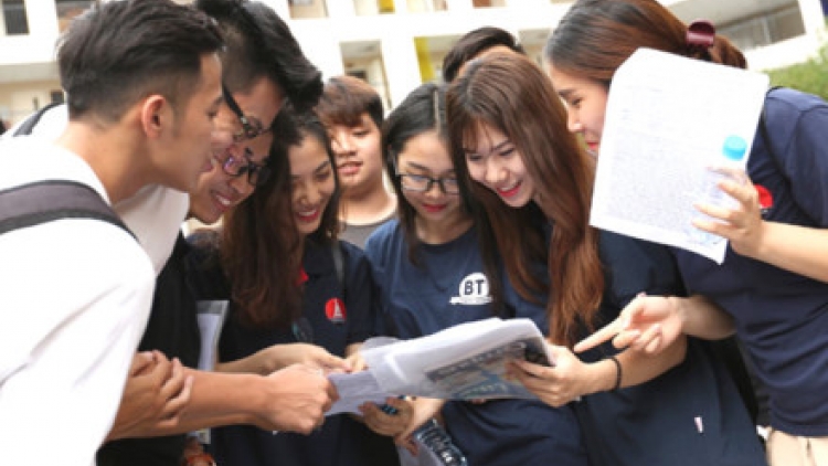 Lý giải cơn mưa điểm 10 tại kỳ thi Trung học Phổ thông quốc gia năm nay (07/7/2017)