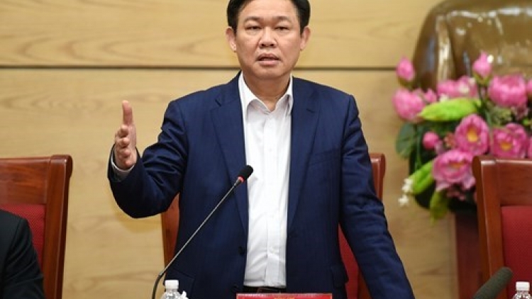 Về việc xử lý các tồn tại, yếu kém của một số dự án kém hiệu quả thuộc ngành Công thương, Phó Thủ tướng Vương Đình Huệ nêu rõ, người đứng đầu các tập đoàn, doanh nghiệp phải chịu trách nhiệm toàn diện (Thời sự chiều 5/7/2017)